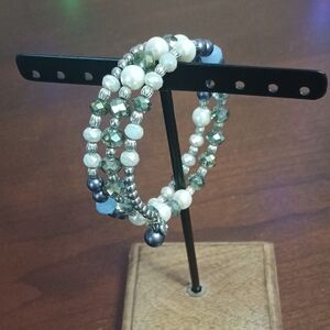 Elegant Multi-Color Beaded Bracelet